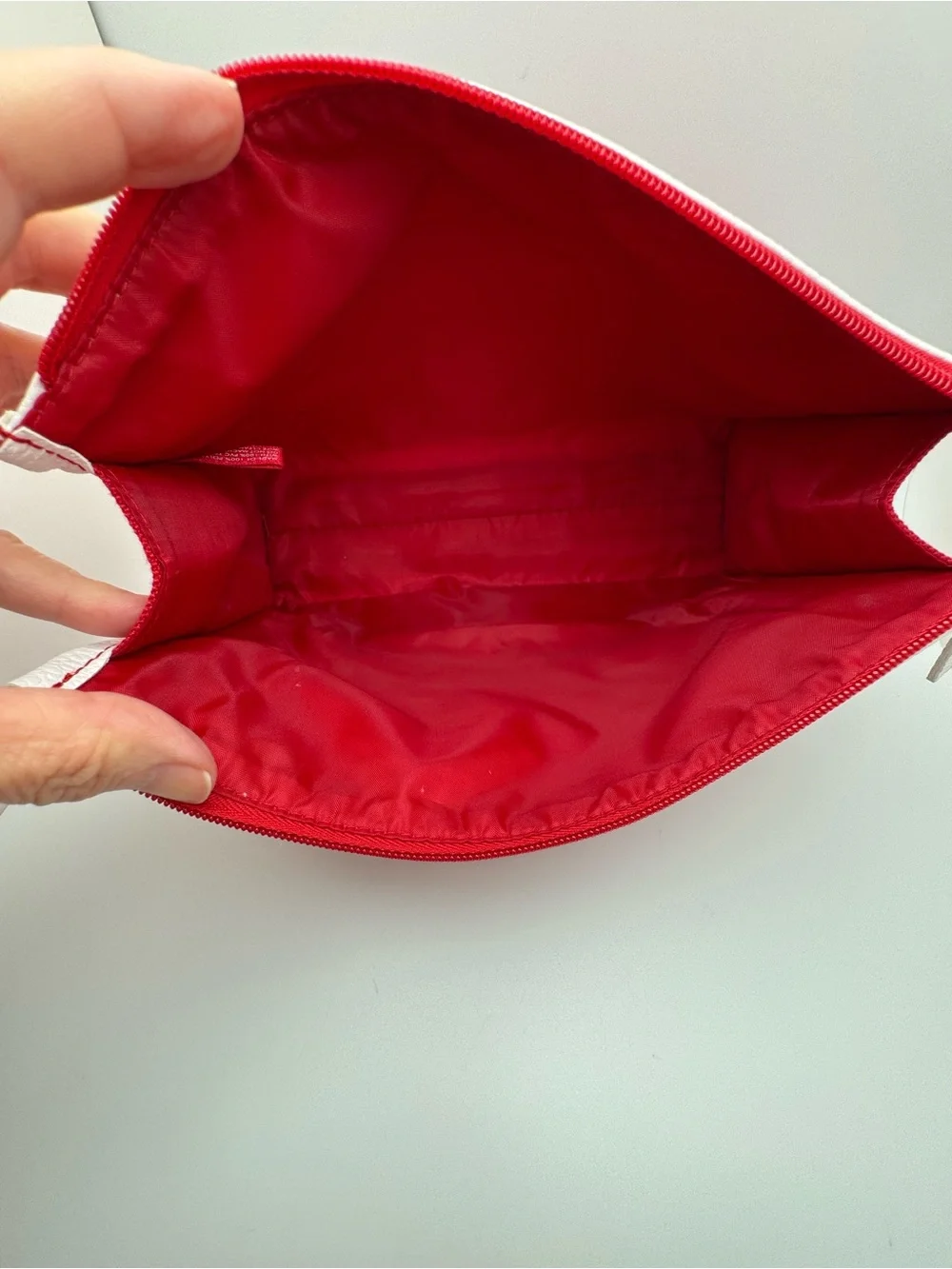 Estée Lauder Red & White Cosmetic Makeup Bag Travel Organizer Zip Pouch Case EUC